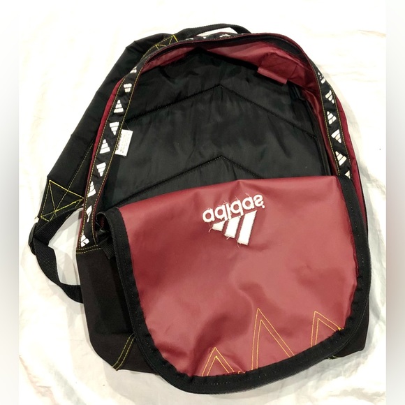 ADIDAS medium burgandy/black back pack size 15x17 excellent cond - Picture 5 of 7